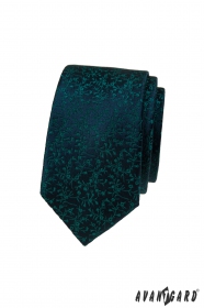 Modrá kravata se zelenými ornamenty