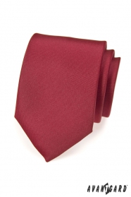 Hladká bordó kravata matná