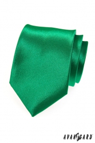 Výrazná jednobarevná zelená kravata