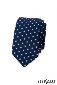 Modrá slim kravata s bílými puntíky