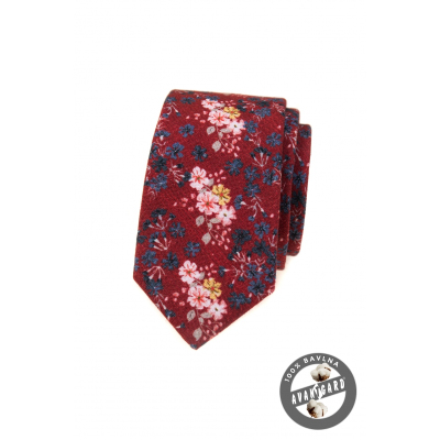 Cihlově červená kravata s květinami