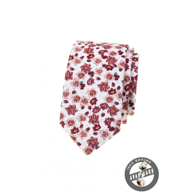 Bílá úzká kravata s červenými květy