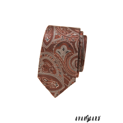 Úzká kravata s hnědým paisley vzorem