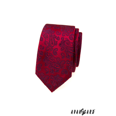 Červená kravata s modrým kašmírovým vzorem