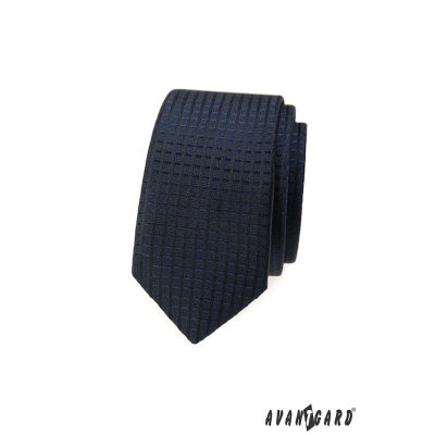 Tmavě modrá slim kravata s kostkovaným 3D vzorem