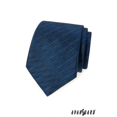 Tmavě modrá pánská kravata s žíhaným vzorem