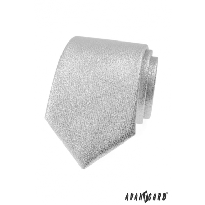 Kovově lesklá stříbrná kravata