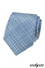 Světle modrá kravata s propleteným vzorem