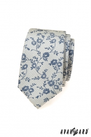 Šedá kravata s modrým květinovým vzorem