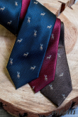 Modrá kravata vzor Jelen - šířka 7 cm